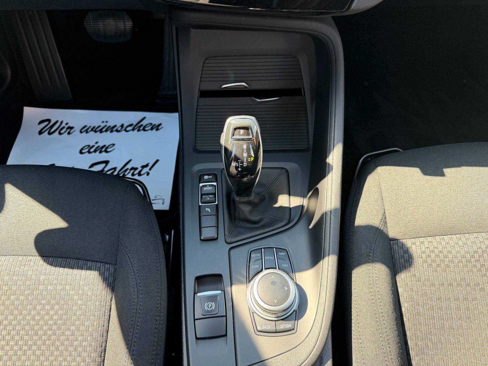 Fahrzeugabbildung BMW X1 sDrive 18 i NAVI LED KAMERA AUTOMATIK 8-FACH