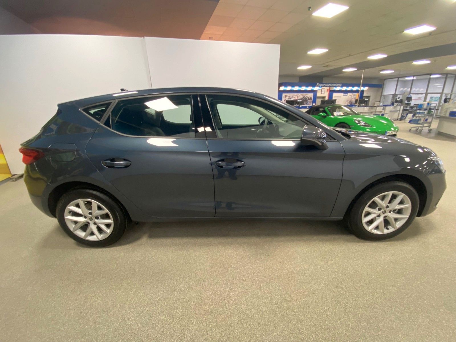 Fahrzeugabbildung SEAT Leon 1.5 TSI STYLE+R Kamera+ACC+3 Zonen KLIMA+BC