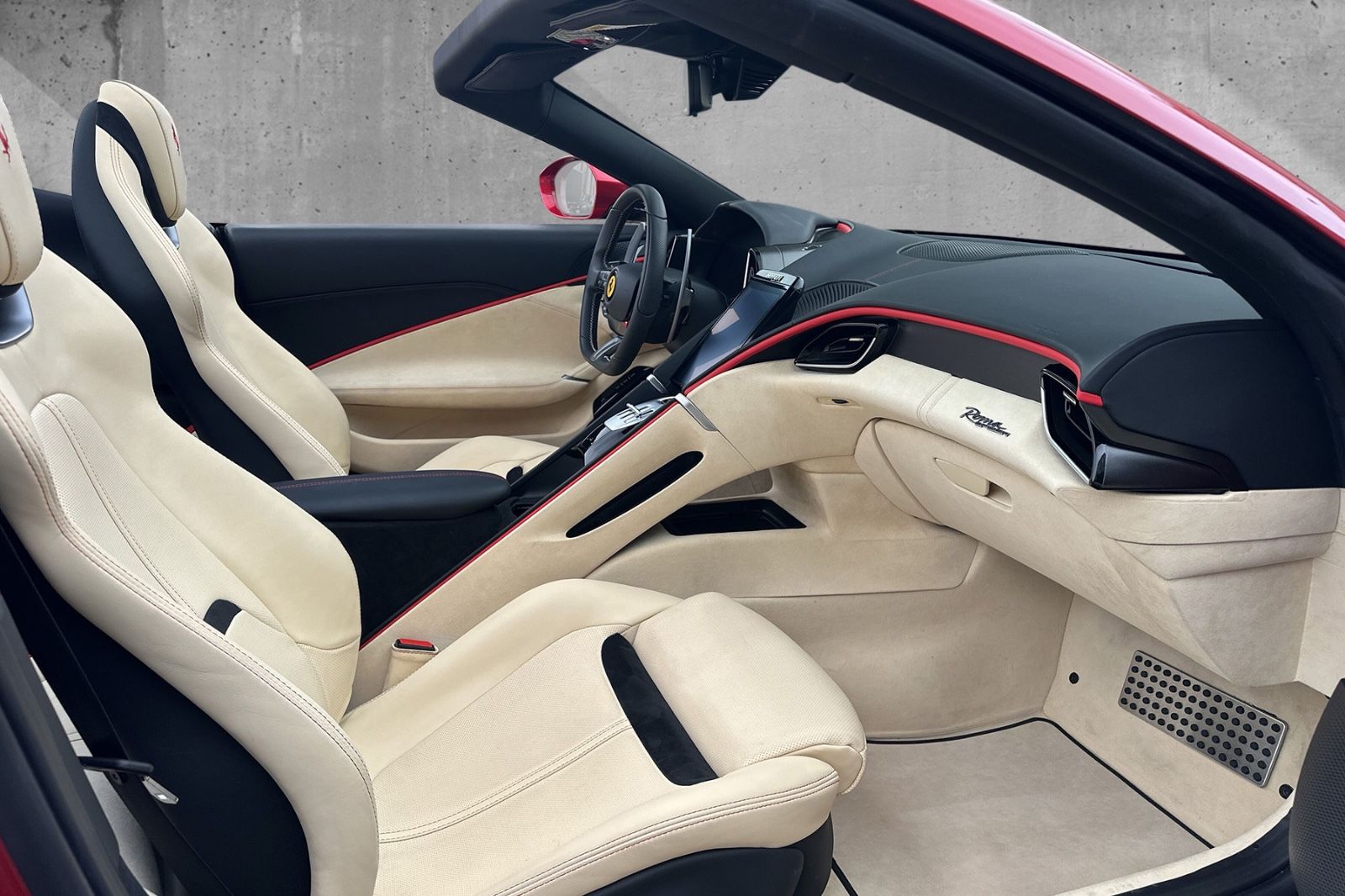 Fahrzeugabbildung Ferrari Roma Spider*dt. Auto*360° Kam*Belüftet*Neck Warm
