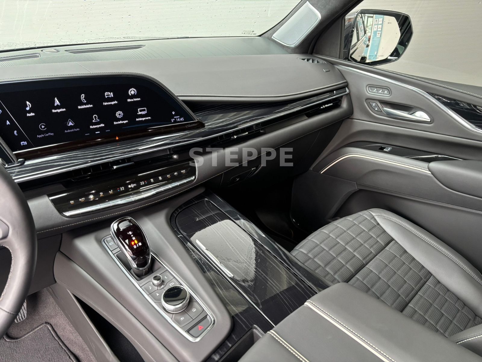 Cadillac Escalade V-Series 6.2 V8 Supercharged AWD