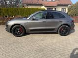 Porsche Macan Turbo mit Performance Paket Turbo mit ...