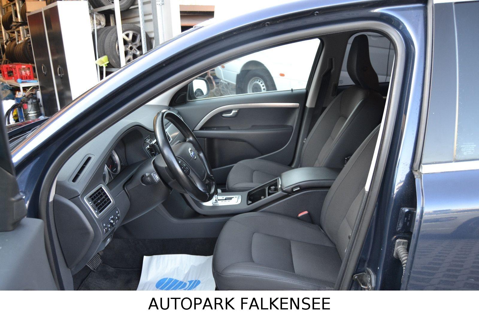 VOLVO V70 - 2.0T - 203 CV - BVA - HAYON ÉLECTRIQUE - TOIT OUVRANT