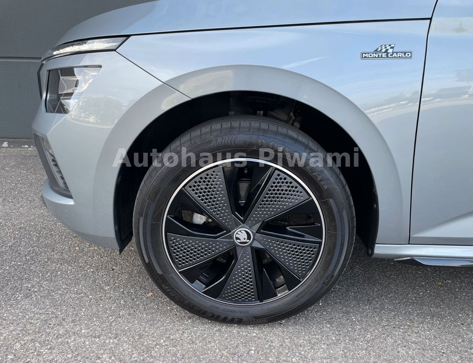 Skoda Kamiq 1.0 TSI DSG Monte Carlo Panorama Virtual C imagem 3