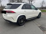 Mercedes-Benz GLE 300 d 4MATIC  - weiße Mercedes-Benz GLE 300