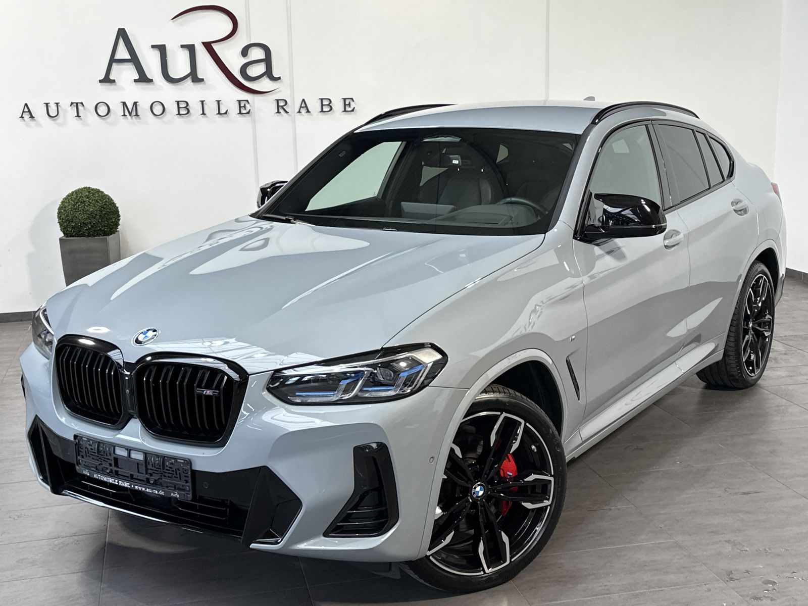 Fahrzeugabbildung BMW X4 M40d NAV+LASER+AHK+HEAD-UP+H&K+21ZOLL+360°+AC