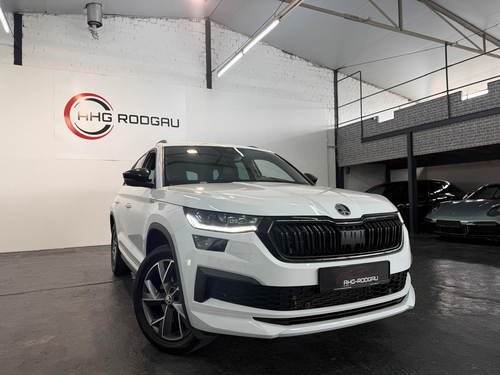 Skoda Kodiaq Sportline 4x4/AHK/NAVI/LED/Family foto 5