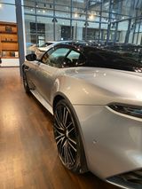 Aston Martin DBS 5.2 V12 - Skyfall Silver - Aston Martin in Berlin