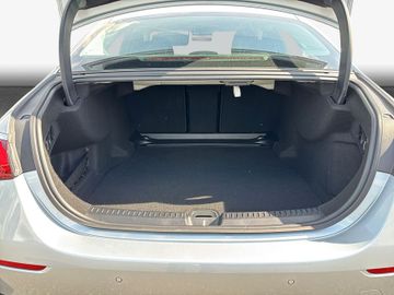 Mercedes E 200 - 8