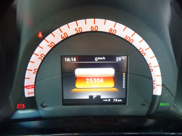 Fahrzeugabbildung Smart fortwo coupe electric drive / EQ >25.304 KM<