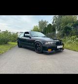 BMW e36 323ti Compact Cosmossschwarz m-Paket - BMW 323 in Frankfurt (Main)