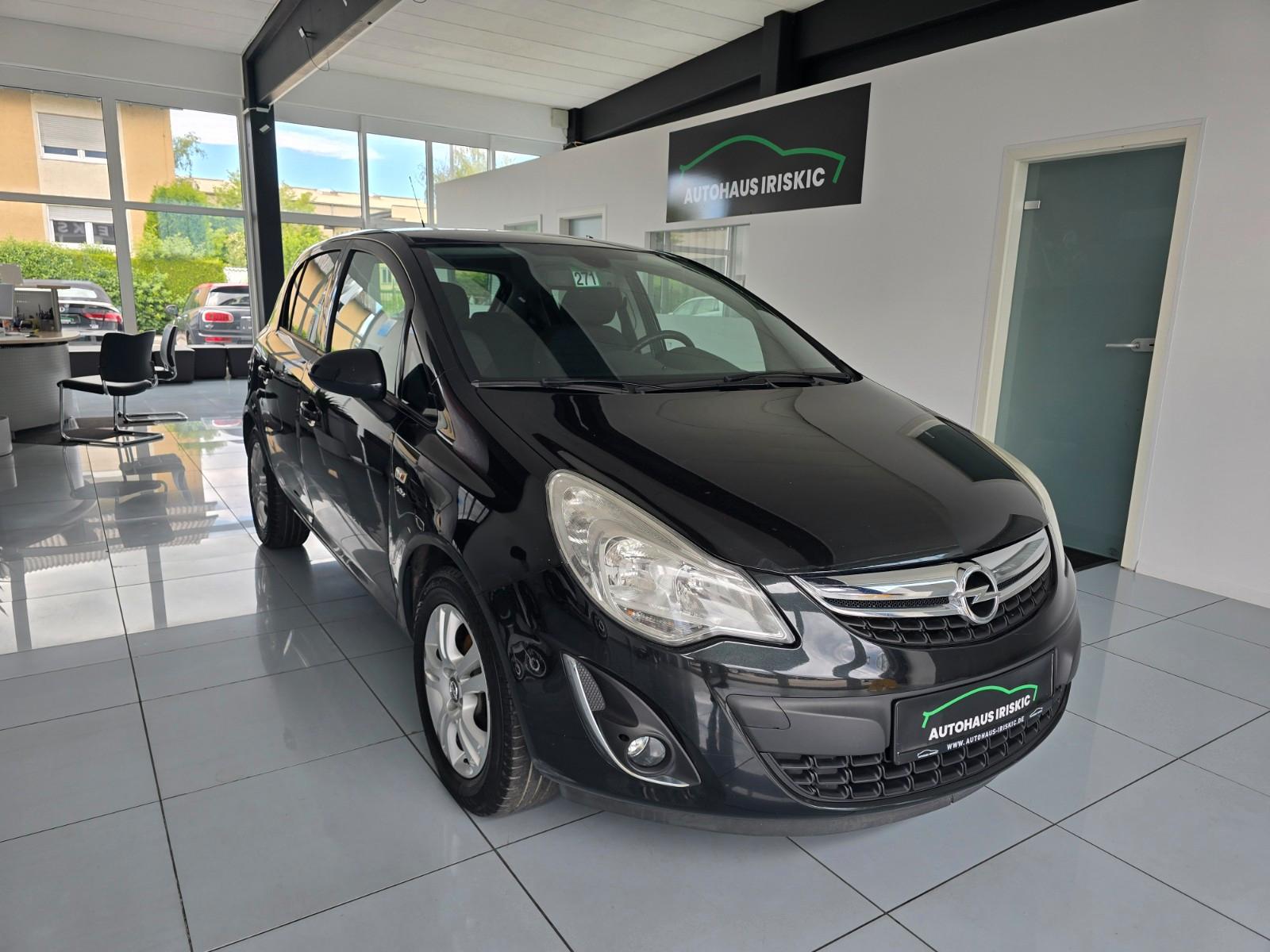 Opel Corsa D Active"Tempomat"SHZ"LHZ"PDC"Scheckheft"