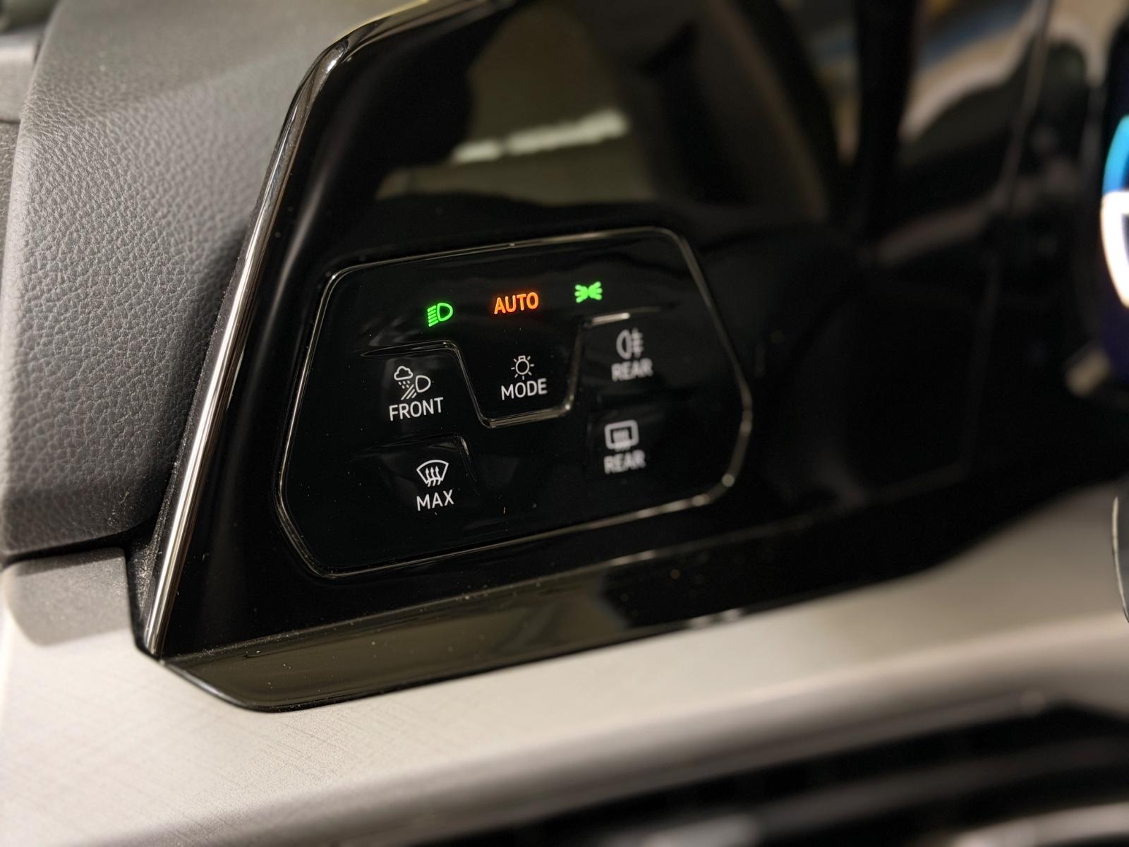 Volkswagen Golf VIII Lim. Life PANORAMA MASSAGE IQ.LIGHT, миниатюра 6