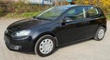 Volkswagen Golf VI Comfortline - mit Benzin-Antrieb: Limousine, mit Klimaanlage