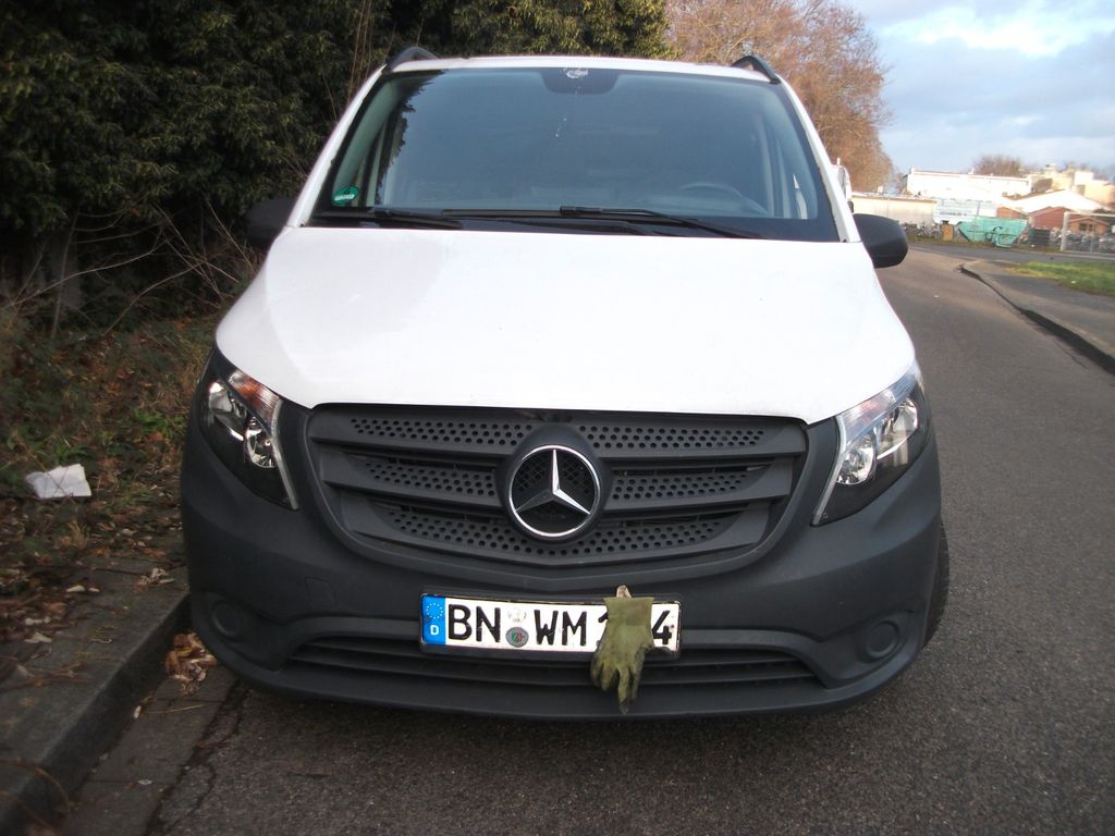 Image of Mercedes-Benz Vito