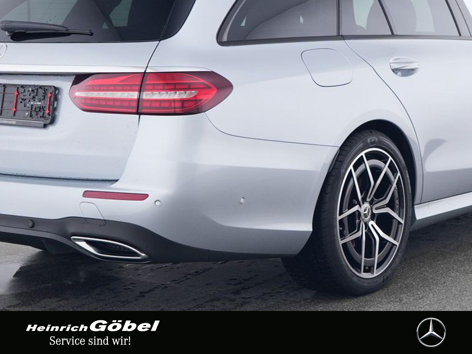 Fahrzeugabbildung Mercedes-Benz E 220 T d AMG+NIGHT+NAVI+AMBIENTE+LED+CARPLAY