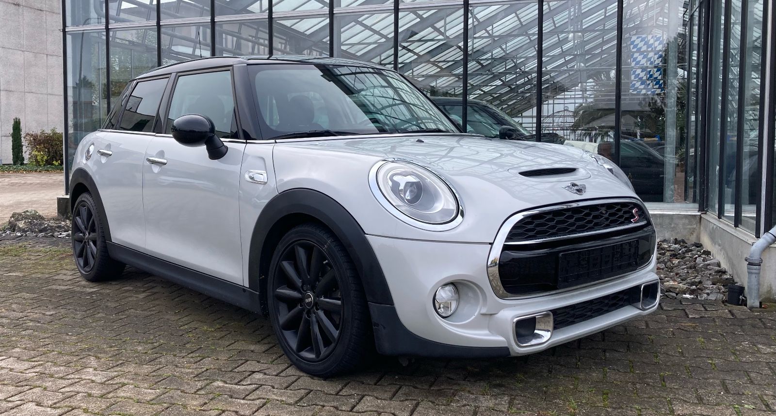 MINI COOPER SD Mini 5-trg. Navi Automatik PDC LED