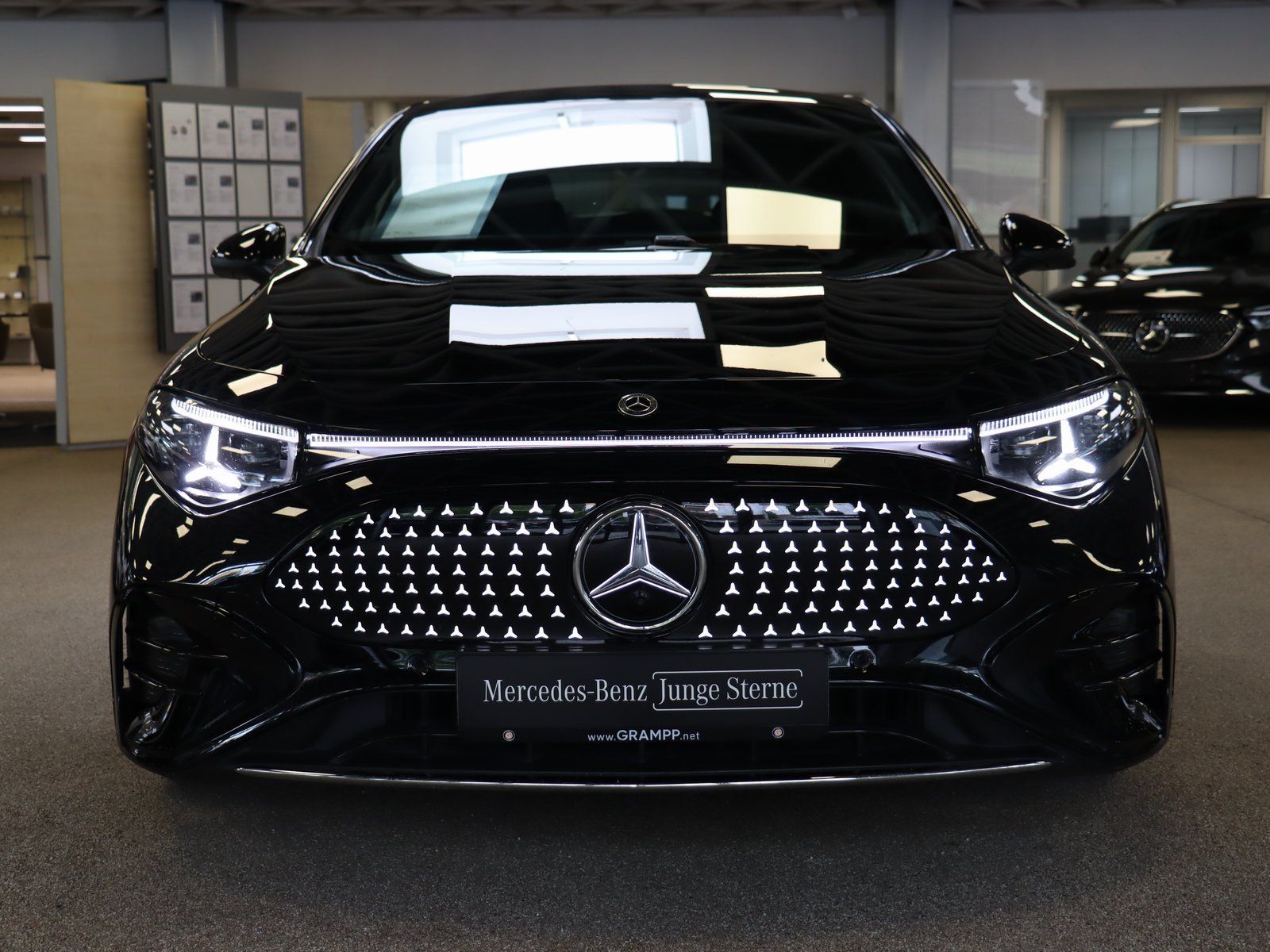 Mercedes-Benz CLA 250+ EQ AMG Pano/Massage/Distronic/LED imagem 3