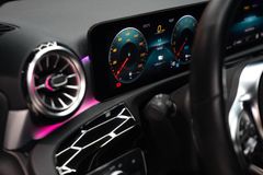 MERCEDES-BENZ A 250e AMG*AMBIENTE*CAM*LED*NAVI*BUSINESS-PAKET*