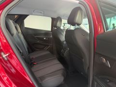 PEUGEOT 3008 Allure Facelift|LED|Navi|KeylessICarplay