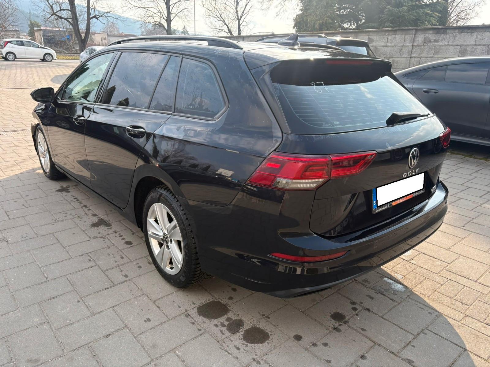 Volkswagen Golf 1.5 VIII Variant Life eTSI 96kw A7