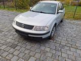 Volkswagen Passat 1.6 Auto Trendline Trendline - gebrauchte VW Passat aus dem Jahr 1998