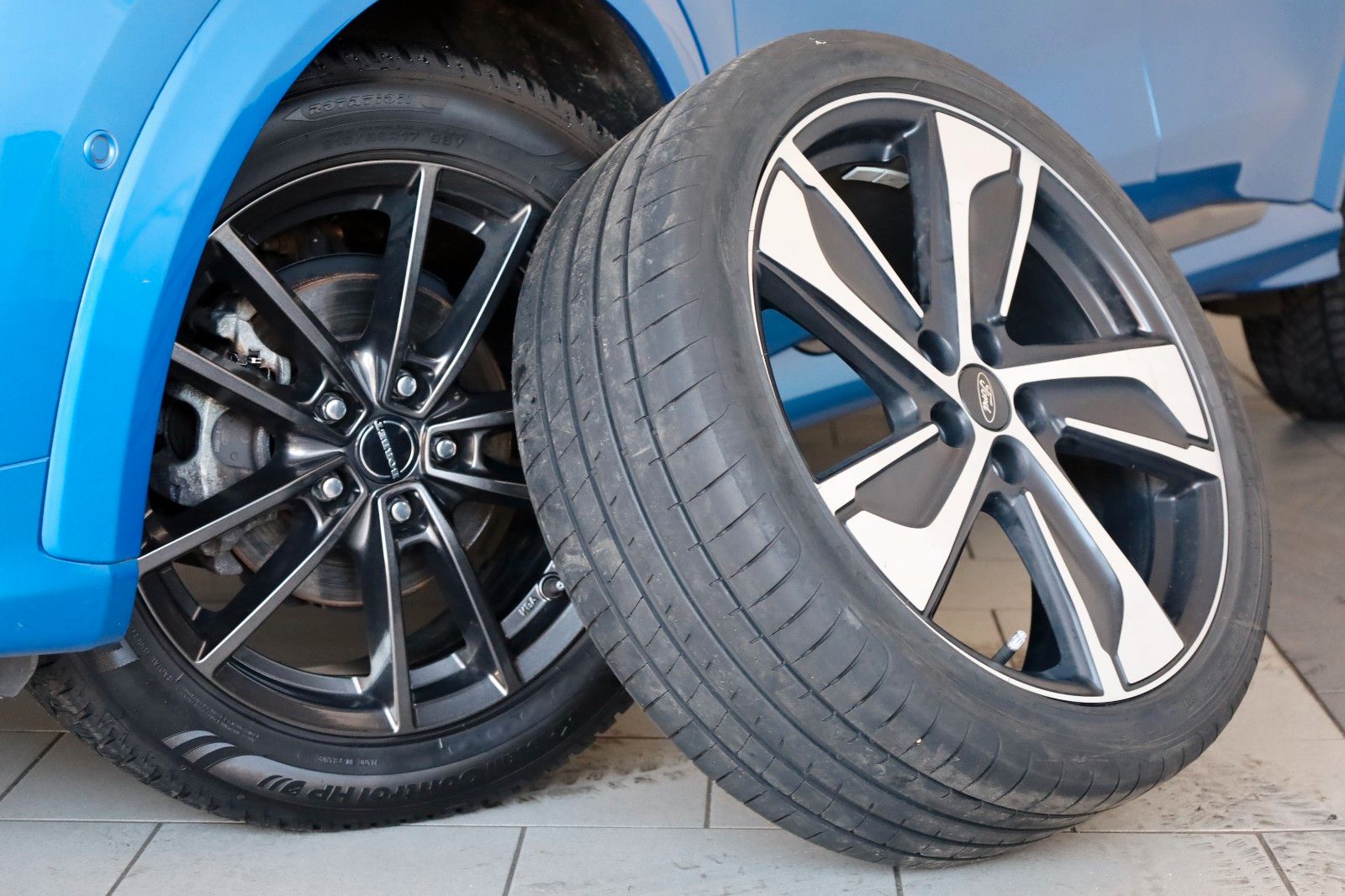 Fahrzeugabbildung Ford Puma ST-Line X Leder,Navi,LED,PanDach,Kamera,ACC