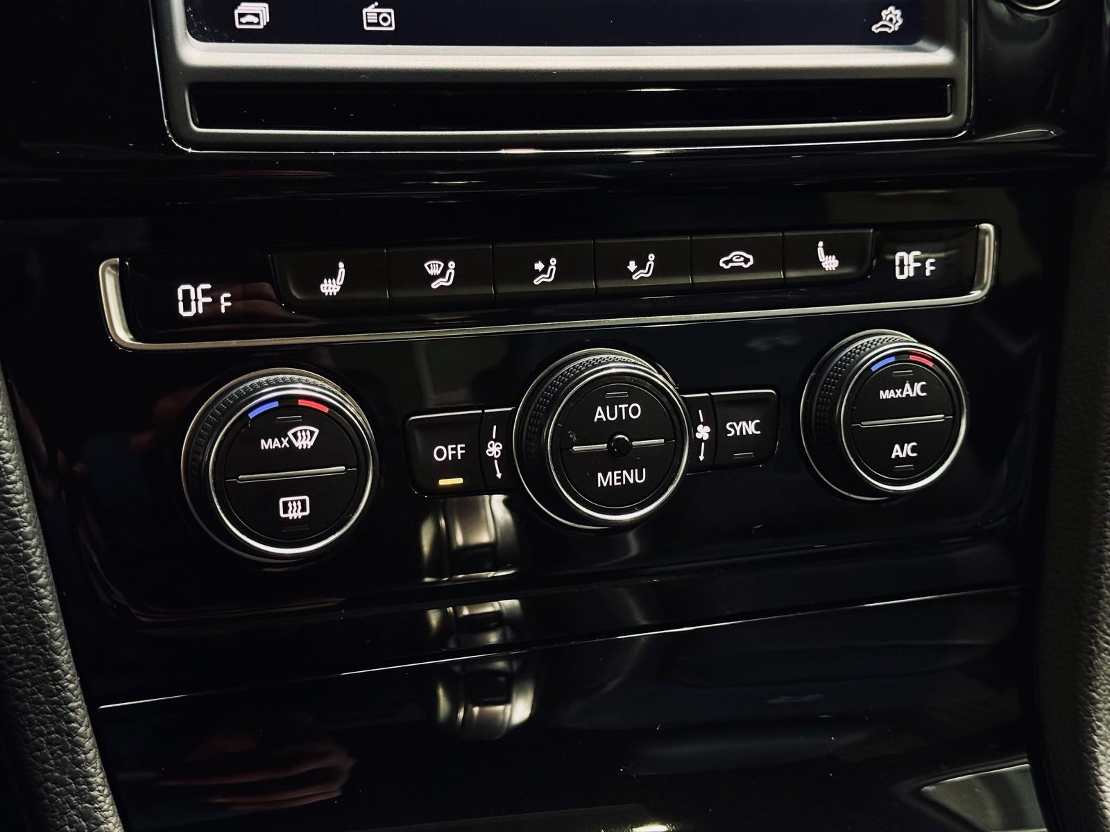 Volkswagen Golf VII R 4Motion|PANO|KAMERA|ACC|SPUR*