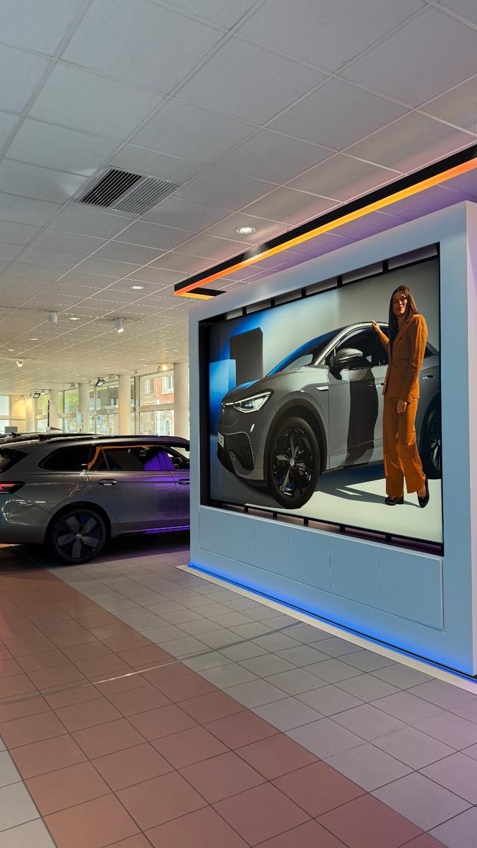 showroom-image-bottom