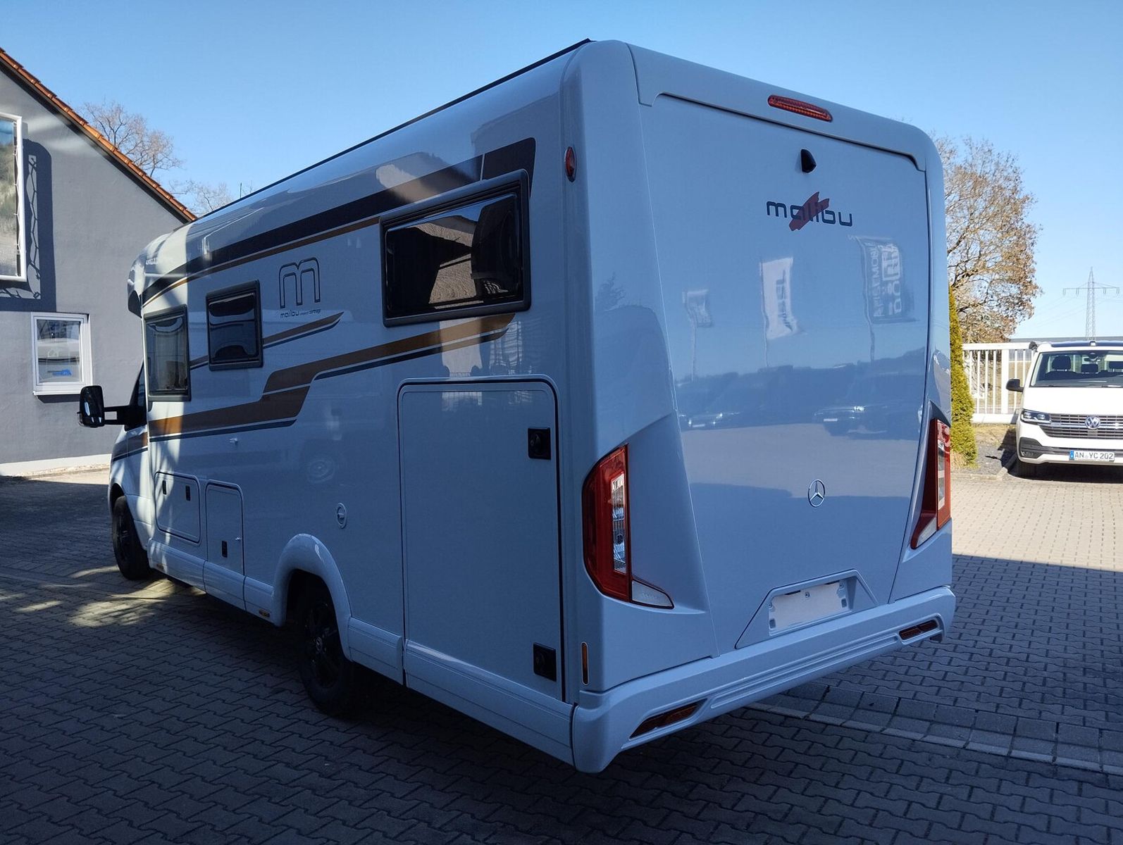 Fahrzeugabbildung Malibu T 490 RB LE comfort Mercedes,Distronic,LED,Autom