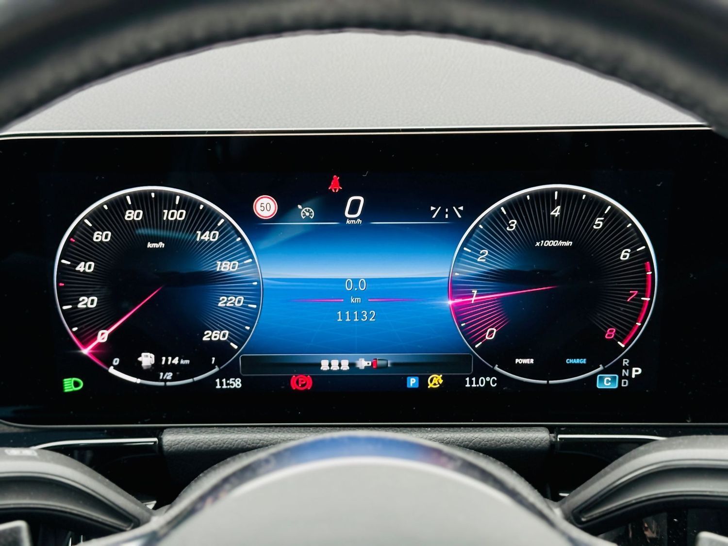 Fahrzeugabbildung Mercedes-Benz GLA 200 NIGHT & PROGRESSIVE, Winter, AHK, RFK, L