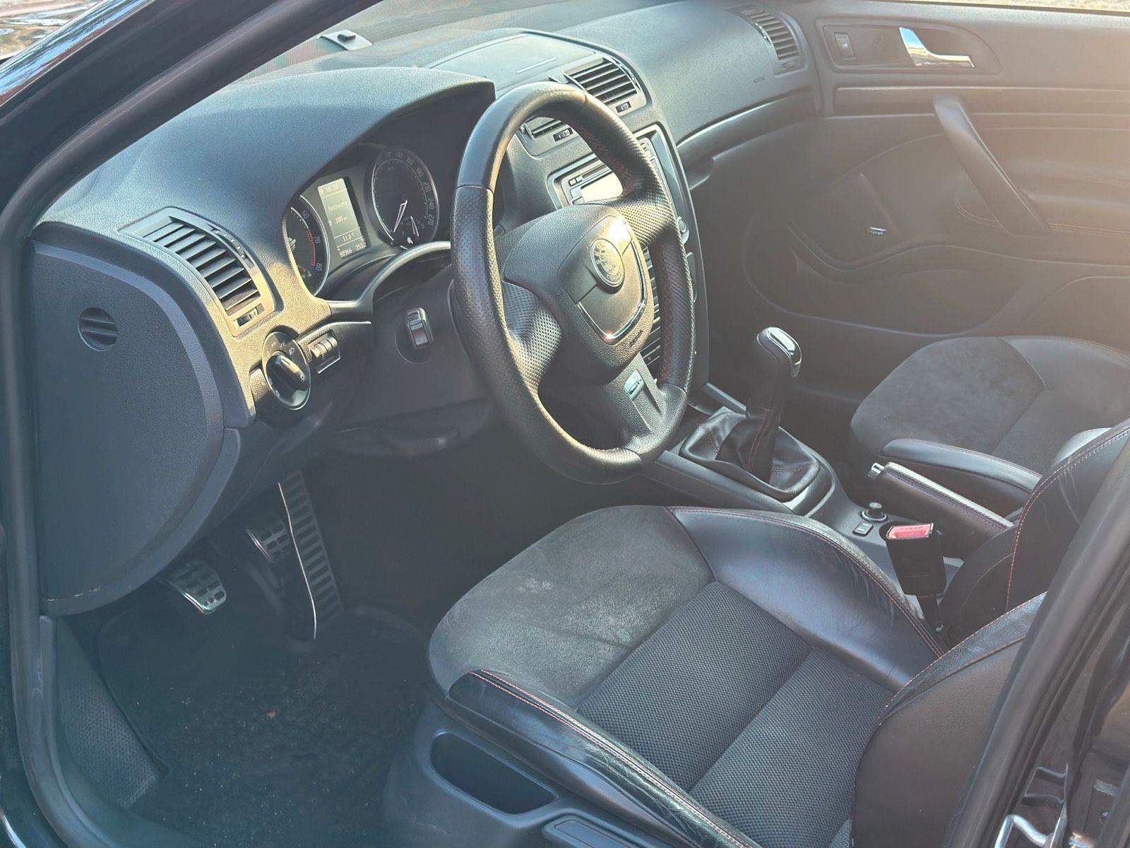 Skoda Octavia 2012 — photo 6