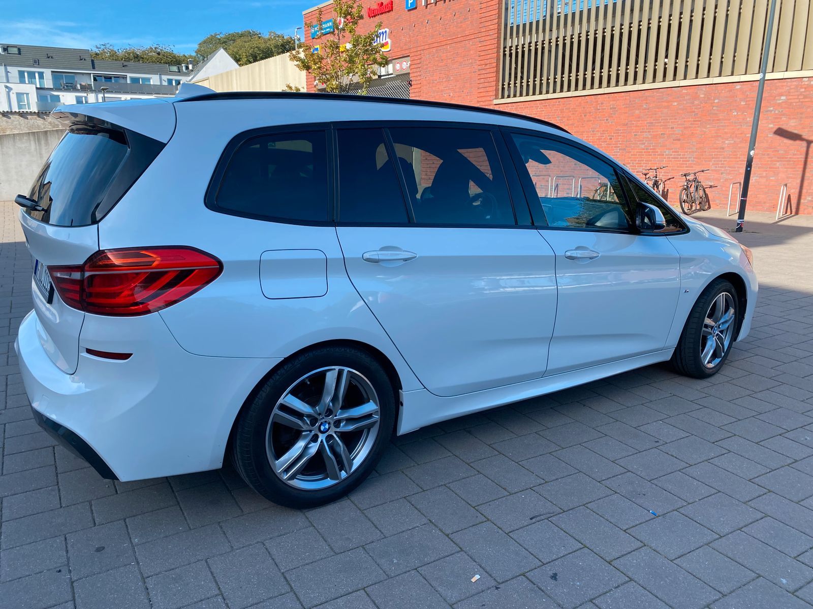 BMW BMW 218i Gran Tourer M Sport *TEMPO*PDC*SHZ