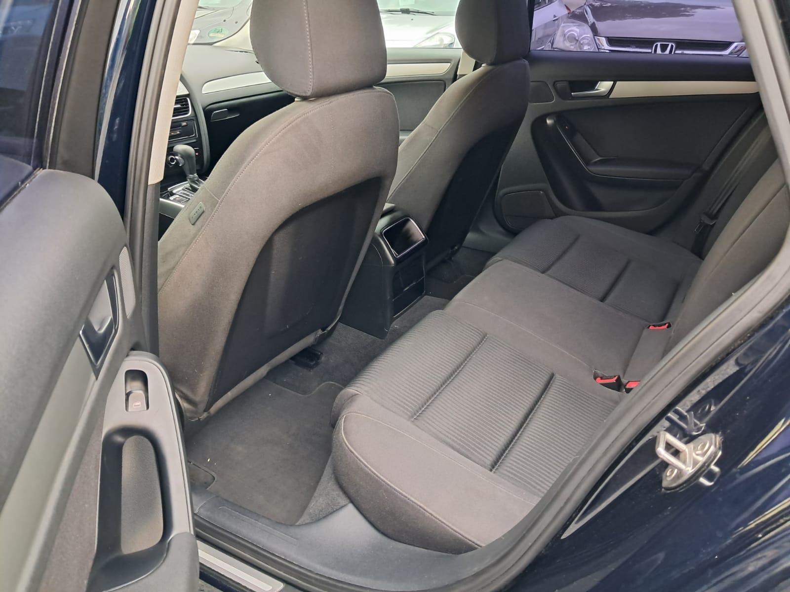 Audi A4 2009 — photo 19