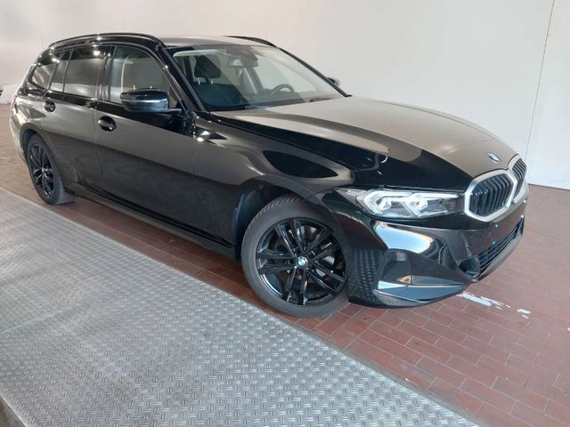 BMW 320i Touring Fla DAB Tempo Navi 2xPDC NP:54.000€