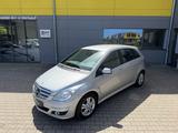 Mercedes-Benz B 200 CDI/AUTOMATIK/PTS/KLIMA/ALU - gebrauchte Mercedes-Benz B 200 aus dem Jahr 2011