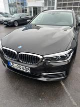 BMW 530d Touring A - - BMW 5er Reihe Gebrauchtwagen in Stuttgart