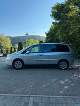 Citroën Citroen C8 3.0 V6 Exclusive - Citroën C8 mit Benzin-Antrieb: Automatik