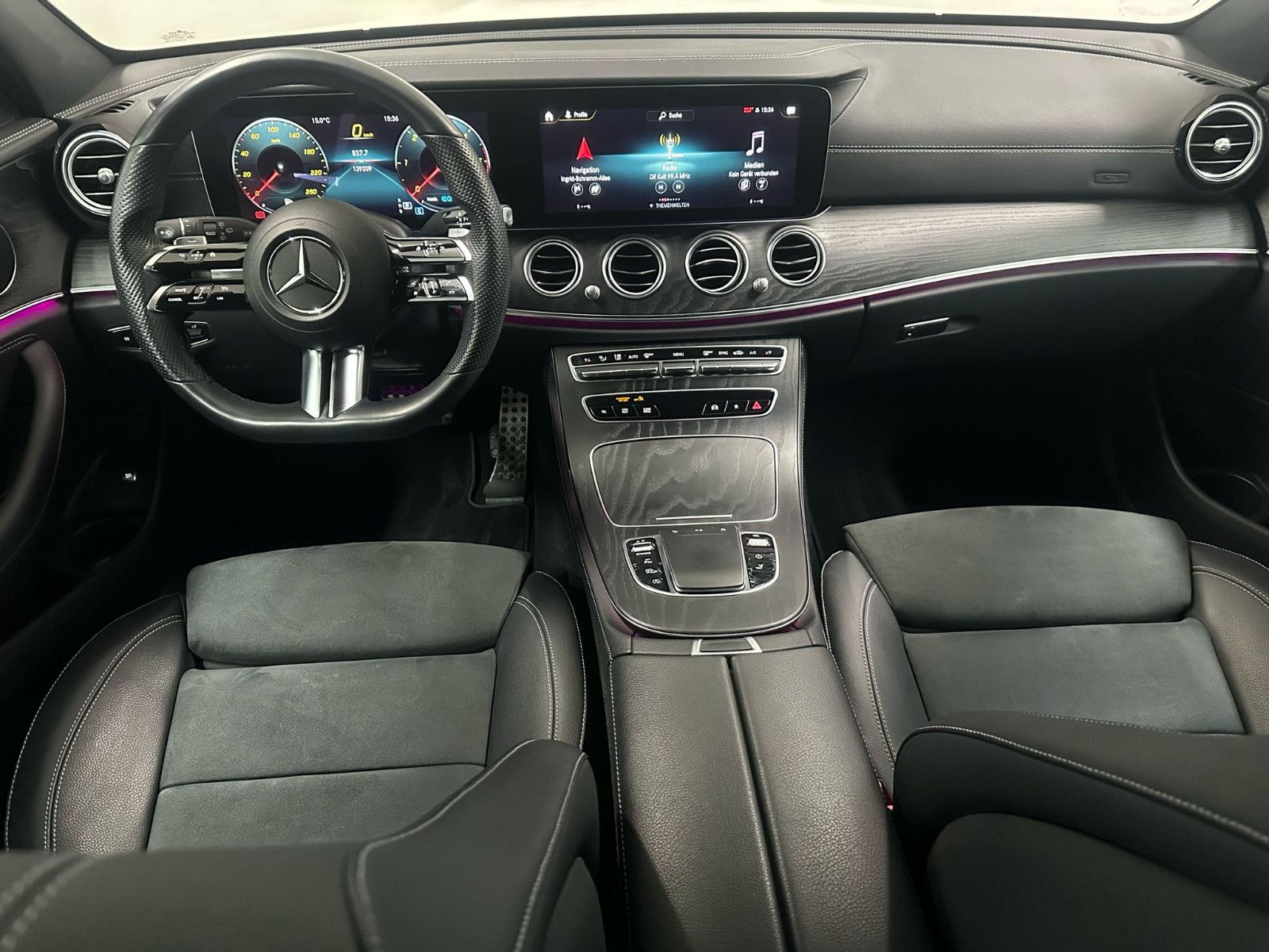 Fahrzeugabbildung Mercedes-Benz E 300 d 4MATIC T Autom. AMG-LINE*NIGHT*360*HUD*