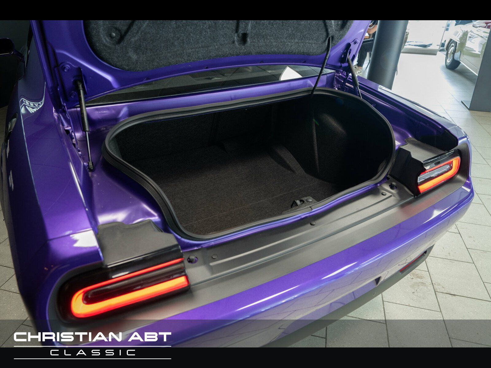 Fahrzeugabbildung Dodge Challenger Scat Pack 392 6,4