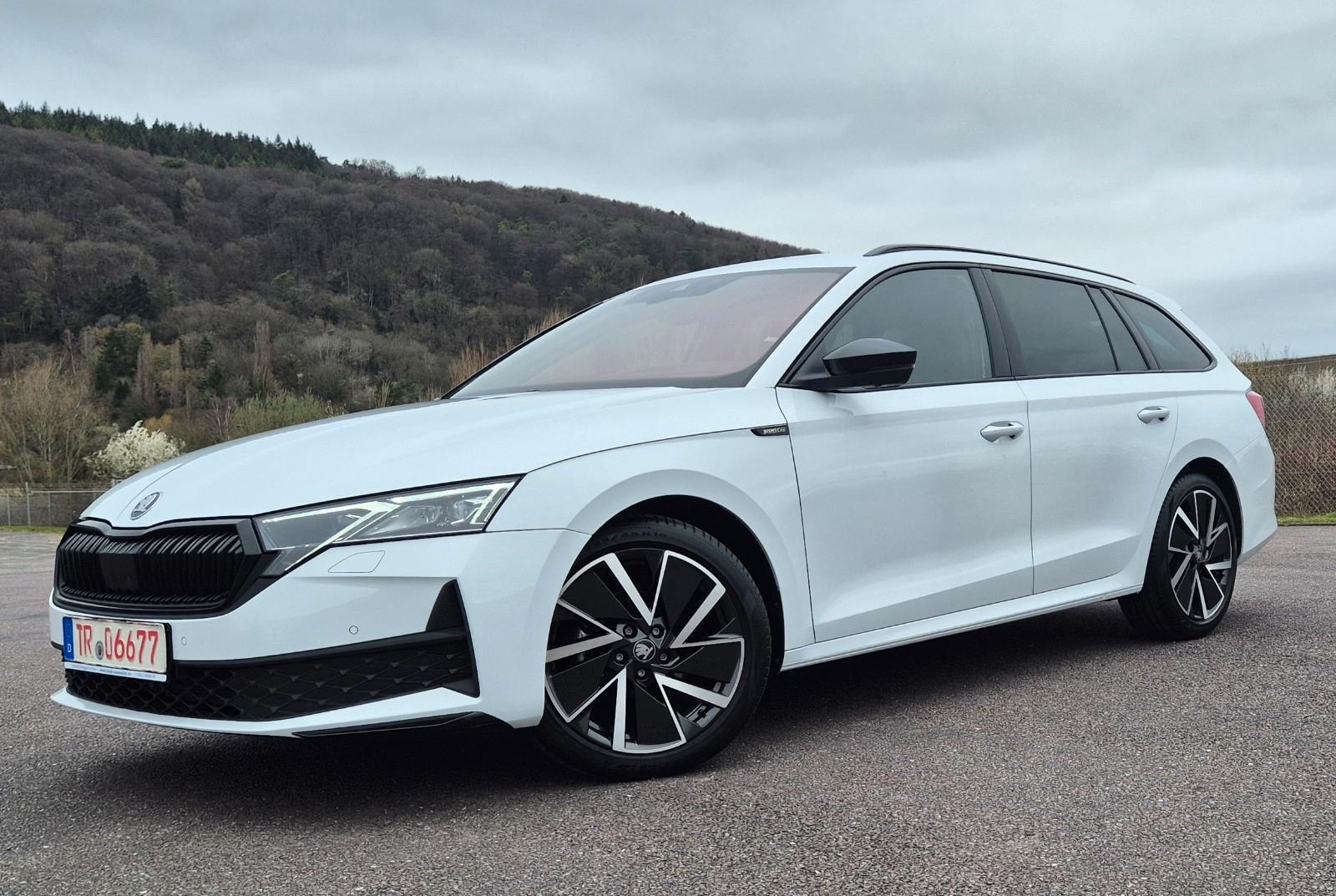 Skoda Octavia Combi 2.0 TDI Sportline, DSG, AHK.