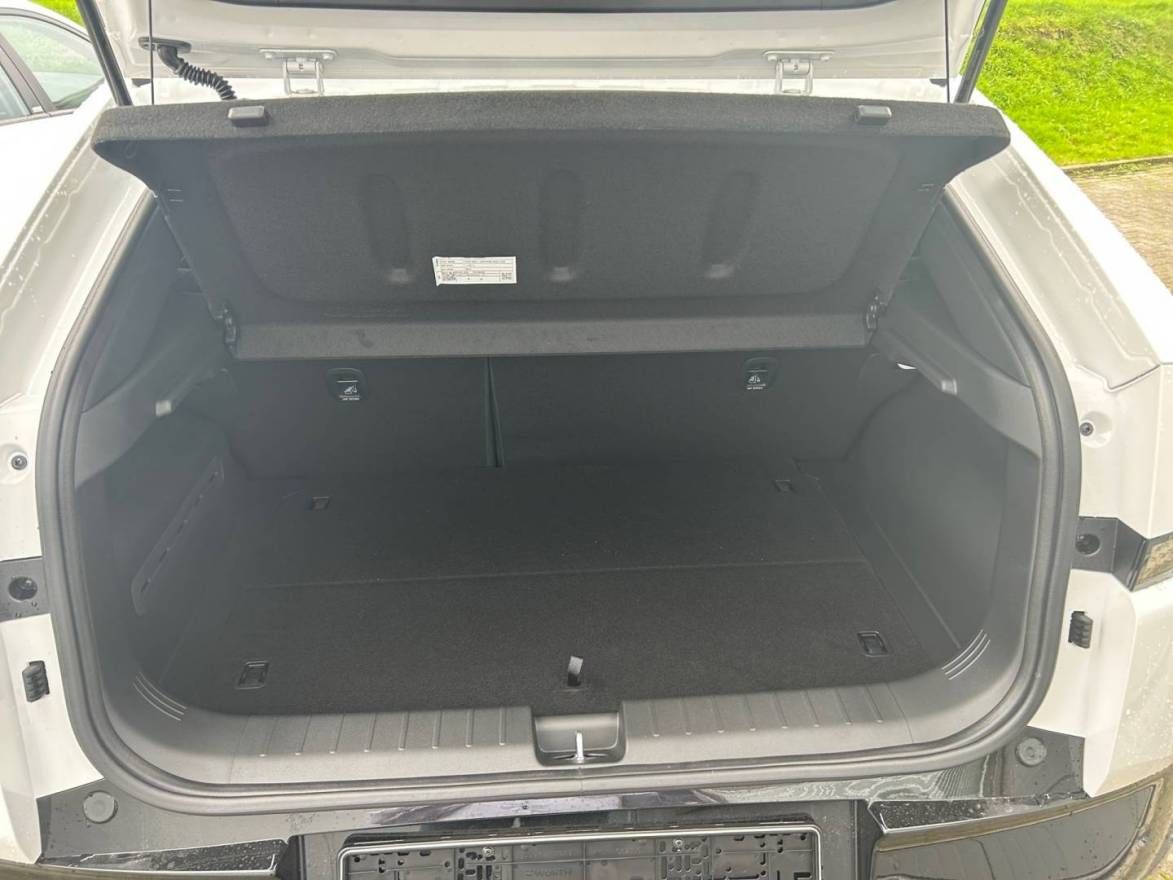 Fahrzeugabbildung Hyundai IONIQ 3 (MY27) 61 kWh (135 PS) N Line