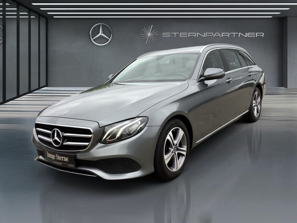Image of Mercedes-Benz E 200