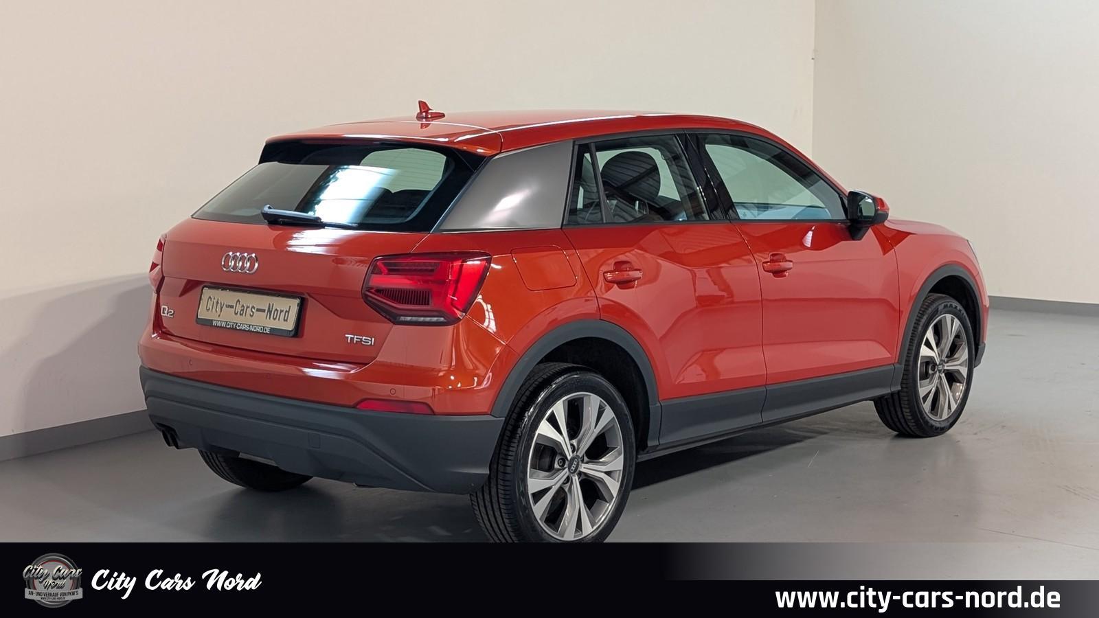Audi Q2 basis 1.4 TFSI S-Tronic LED+MMI+TEMPOMAT+PDC