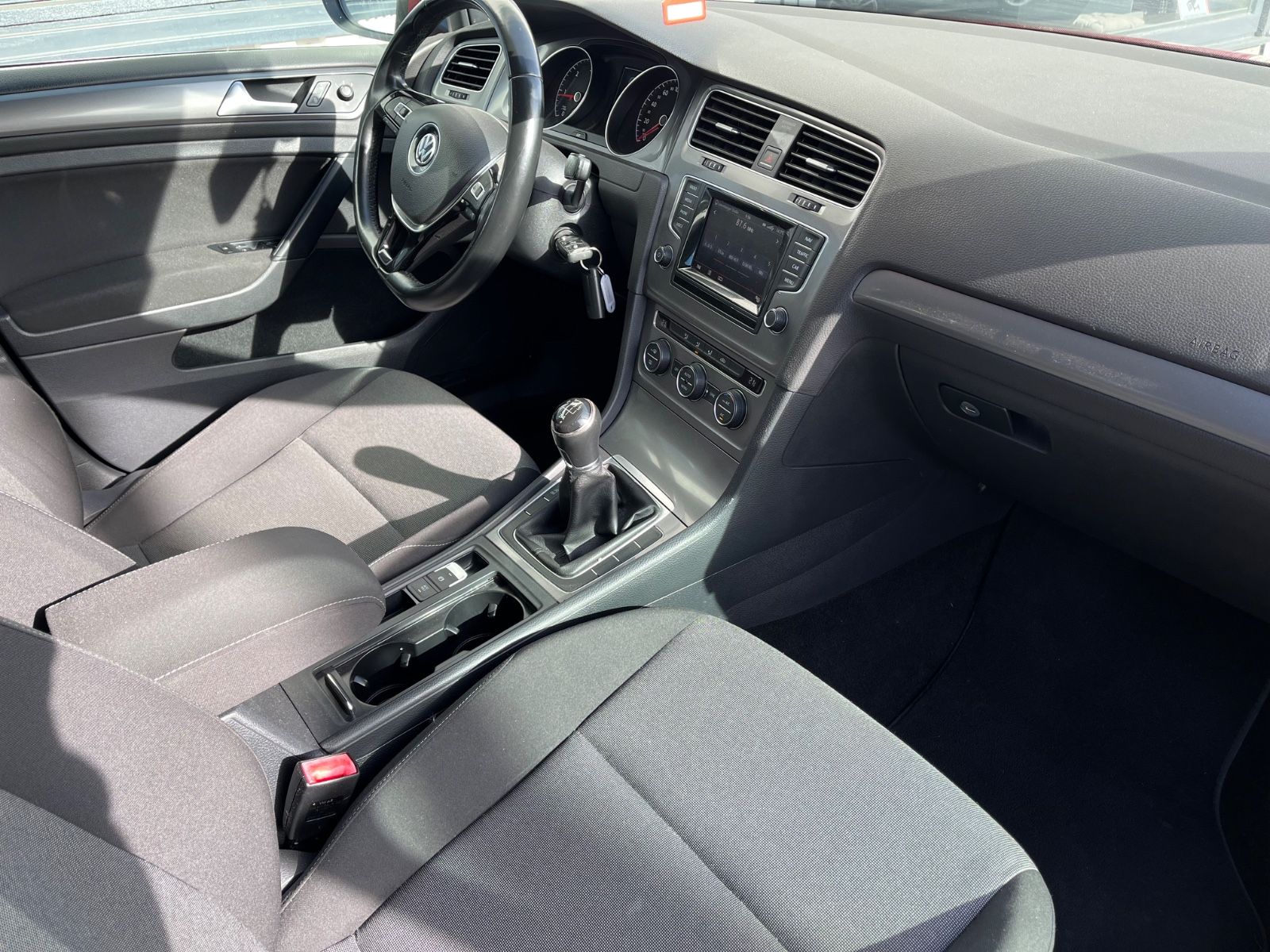 Vw Golf VII Lim. Trendline BMT TÜV & Inspektion neu – Bild 19