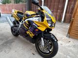 Honda ! CBR 900 RR SC33 Fireblade ! - HONDA CBR 900 RR