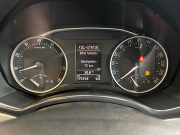 Skoda Octavia Combi Elegance DSG *NAVI*XENON*PDC*