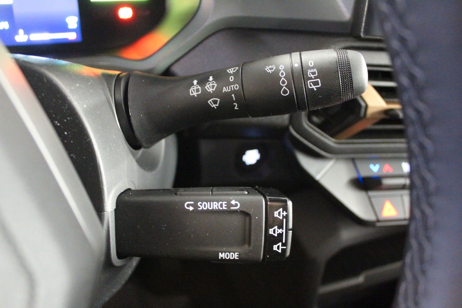 Fahrzeugabbildung Dacia Duster hybrid-G 150 4x4 Extreme MY26