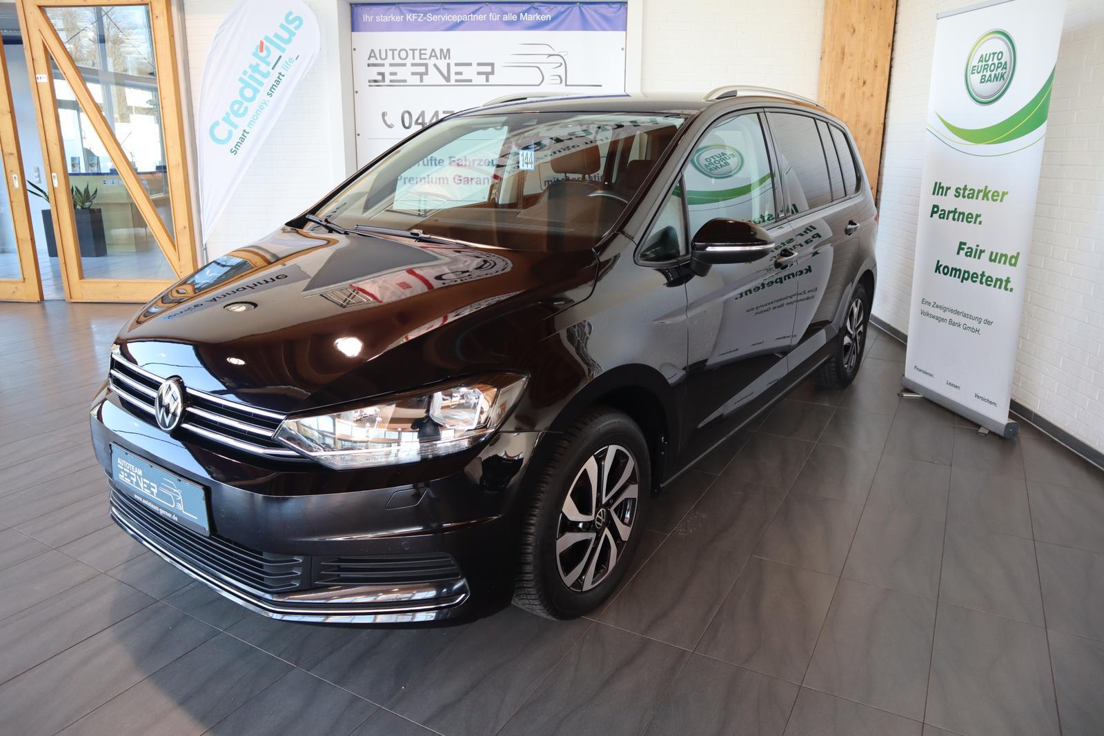 Volkswagen Touran 1.5 TSI Active NAVI 7-Sitzer LED AppleCar