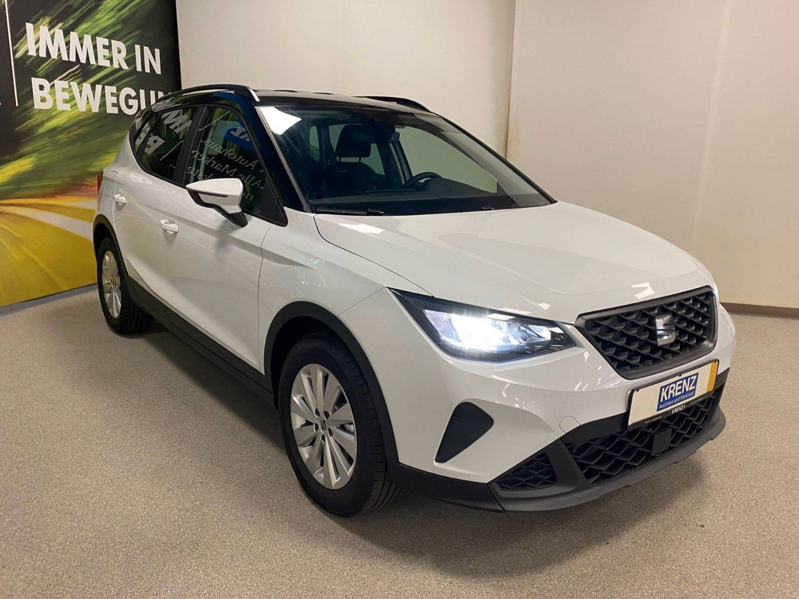 Fahrzeugabbildung SEAT Arona 1.0 TSI DSG STYLE+5 JAHRE GARANTIE+AHK+LED