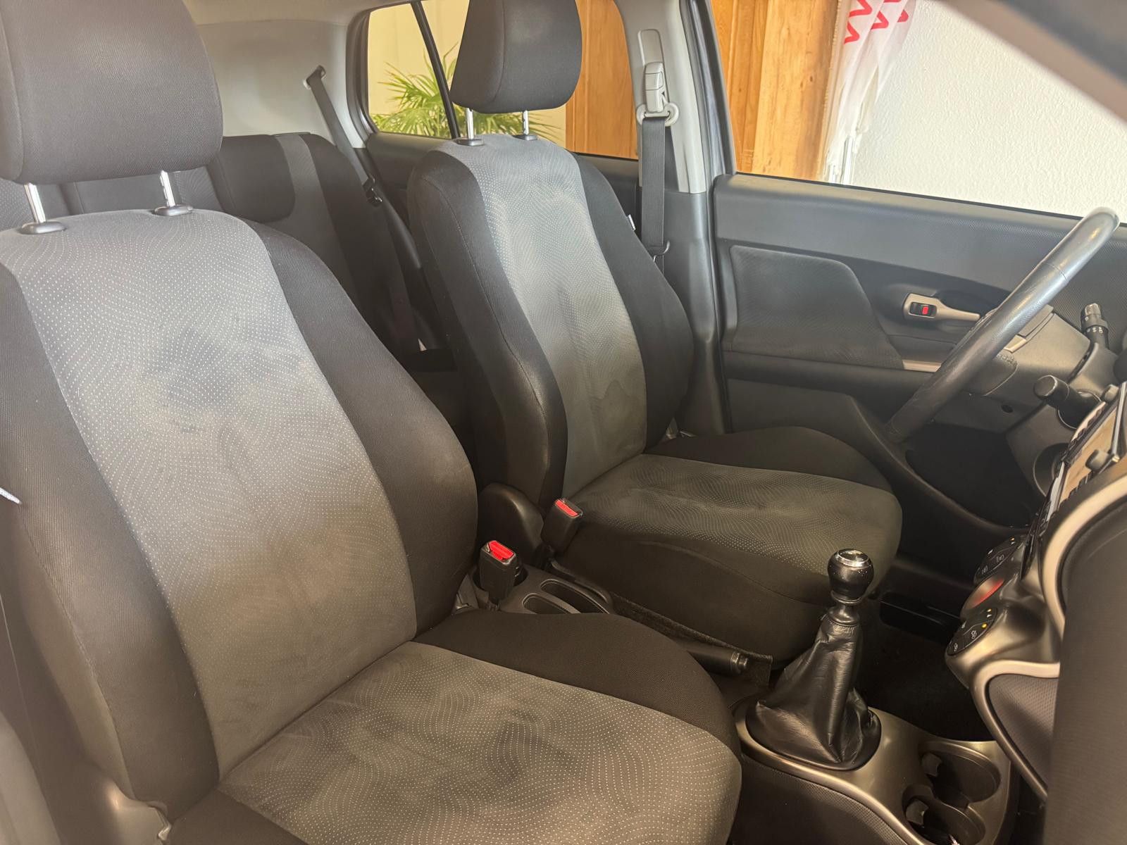 Fahrzeugabbildung Toyota Urban Cruiser/ NAVI/KLIMA/1.HAND/STANDHEIZUNG